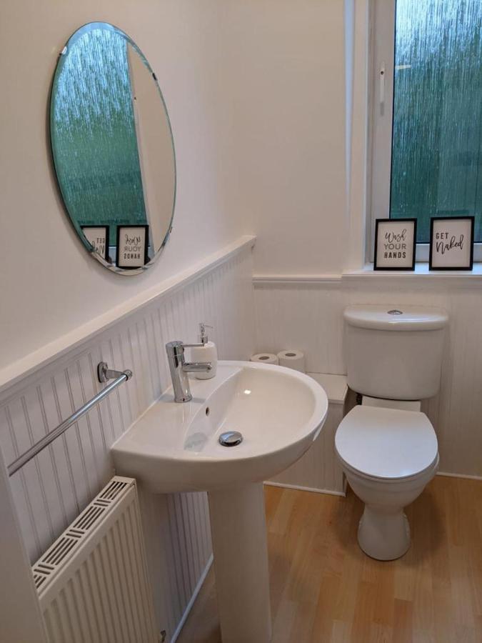 Glenclova - No 5 Bellyeoman, Bright Two Bedroom Apartment Dunfermline Exteriör bild
