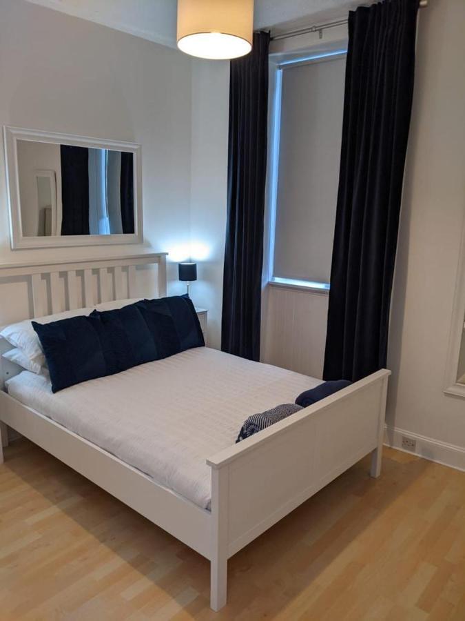 Glenclova - No 5 Bellyeoman, Bright Two Bedroom Apartment Dunfermline Exteriör bild