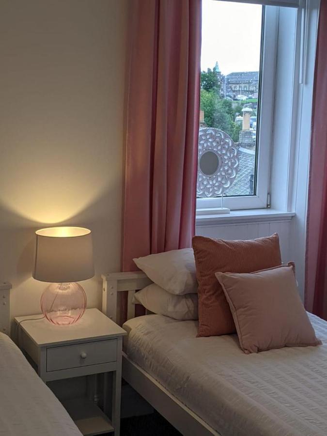 Glenclova - No 5 Bellyeoman, Bright Two Bedroom Apartment Dunfermline Exteriör bild